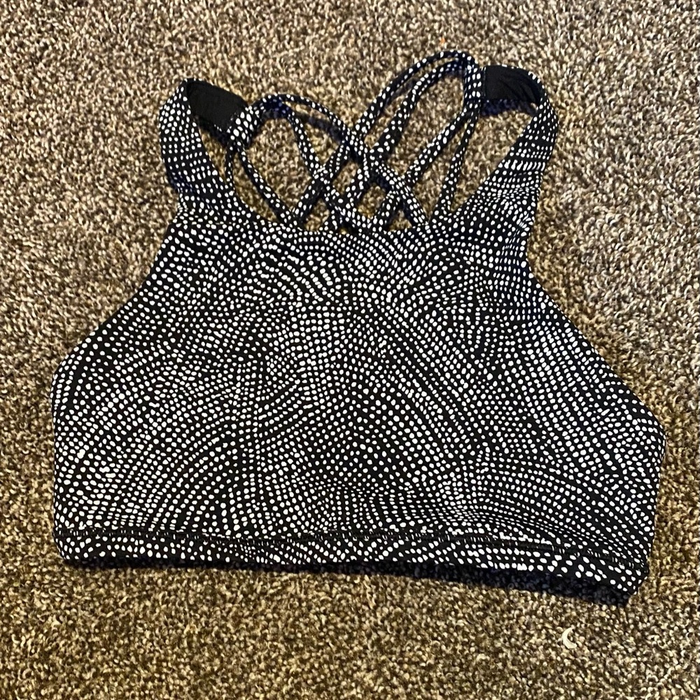 Lululemon Free to Be Wild High Neck